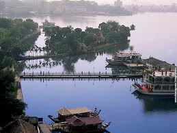 11 Day South to North Vietnam tour @ 1788$