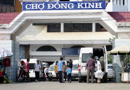 cho dong kinh.jpg